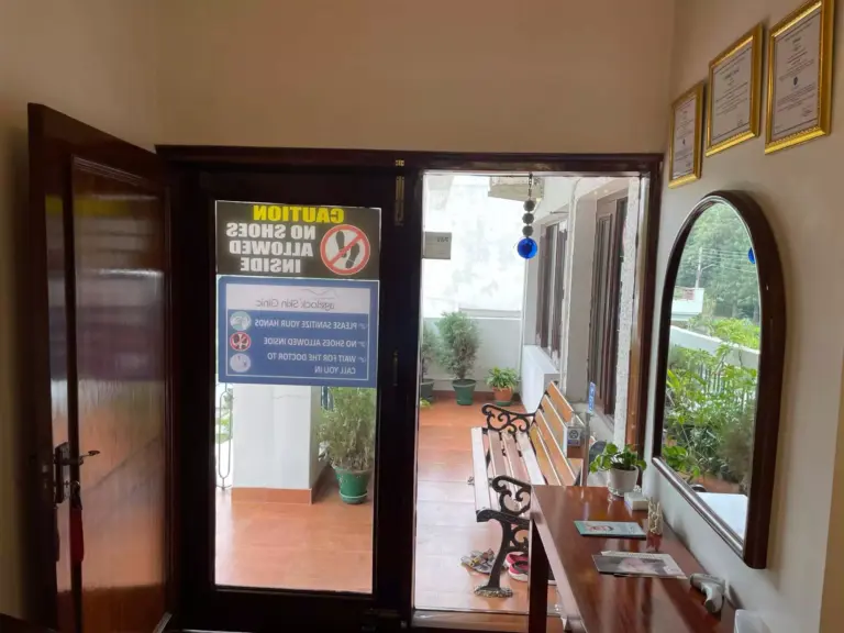Inside Agelock Skin & Hair Clinic, Chandigarh — photo 1