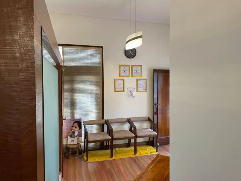 Inside Agelock Skin & Hair Clinic, Chandigarh — photo 3